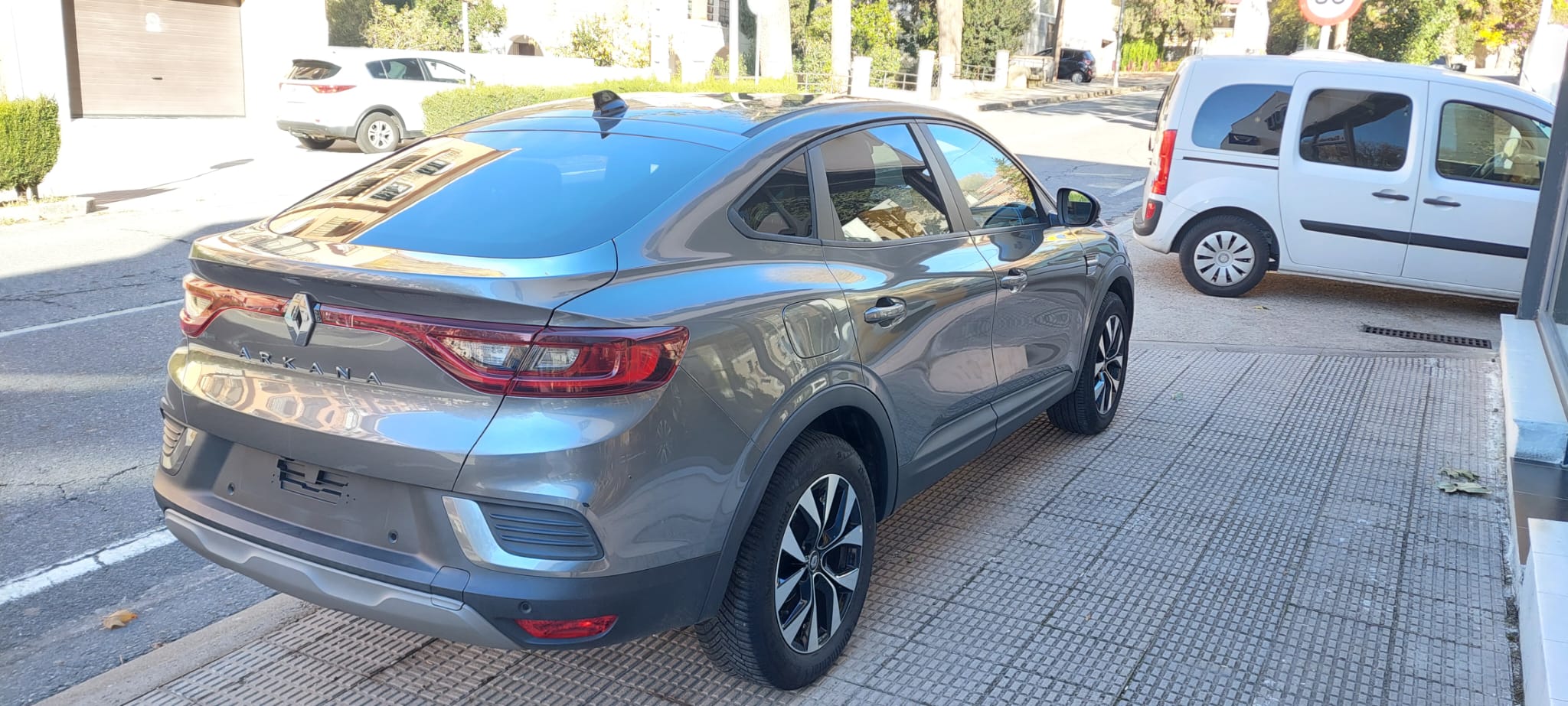 Renault Arkana 140CV MYH foto 10